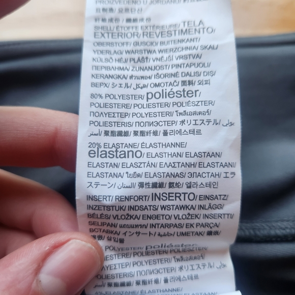 NWT Under Armour Capri - Picture 9 of 15